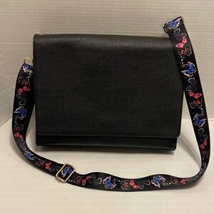 Madzay Horizontal Organization Messenger Bag faux black leather